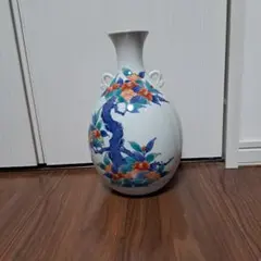香蘭社色絵 椿文 花瓶 耳付き 陶器 花器 香蘭社色絵 椿文 花瓶 耳付き 陶器 花器 - メルカリ