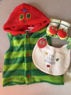 はらぺこあおむしフリースベストと靴下・スタイセット