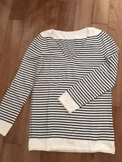 ユリパーク　コットン　ニット　vネック　ボーダー　セーター