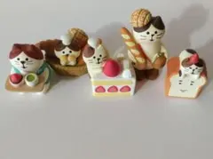 デコレ　コンコンブル　パン盛り合わせ　パンマニア猫　おもてなし猫　5点