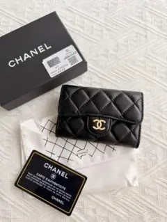 CHANEL 二つ折り財布 ブラック
