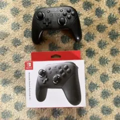 箱有Nintendo Switch Pro Controller /箱無-320