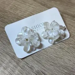 【新品】フラワー ピアス ウェディング
