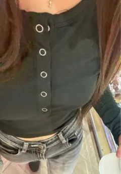 黒 長袖 ボタン付き ヘンリーネック