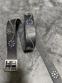 A＇GEM/9 × .kom 『A＇gem/エージェム』 フラワースタッズベルト