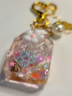 Item thumbnail for item e8e87c5e-ca3a-45dc-bcc6-ed8f3312b754