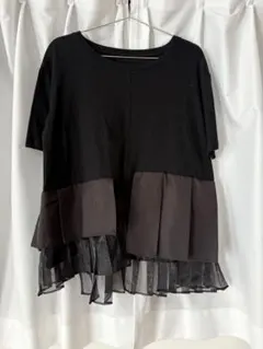 黒いシフォンフリル付きチュニック 半袖　【美品】