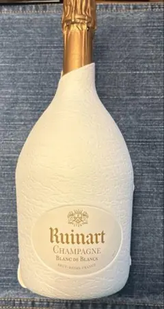 Ruinart シャンパン 750ml ホワイトボトル VUITTON刻印箱付き 2025年