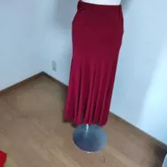 社交ダンス　赤いフレアロングスカート