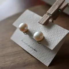 【アウトレット】パーツが見えない淡水一粒イヤリング10ｍｍ