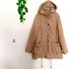 マウンテンパーカー♡S♡薄手アウター フード・ポケット付 アウトドア キャンプ