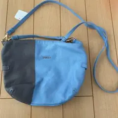 フルラ  斜めがけショルダーバッグ