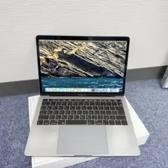 Apple MacBook Pro 2018 13インチ 16GB/256GBのサムネイル