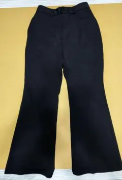 GU フレアパンツ 黒 Mサイズ