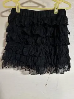 FOREVER 21 フォーエバー21 レースフリルショートパンツ 黒
