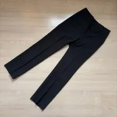 UNIQLO 感動スリムパンツ　ブラック　M