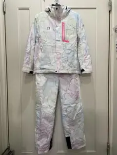 オンヨネ　上下　スキーウェア　Ｍサイズ