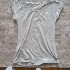 adidas レディース Tシャツ グレー M