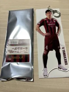 イニエスタ 勝利時どでかキーホルダー ヴィッセル神戸 - メルカリ
