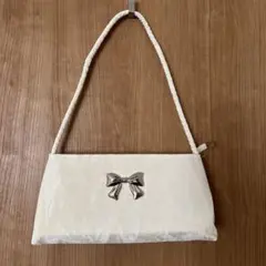ホワイトリボン付きショルダーバッグ