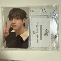 StrayKids スキズ FC 更新特典 アクリルトレカスタンド トレカのサムネイル