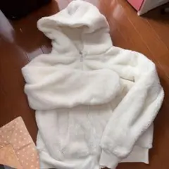 モコモコパーカー