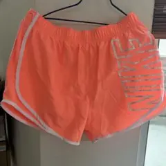 NIKE ショートパンツ　XL