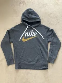 Nike グレー フード付きパーカー　（メンズＭ）