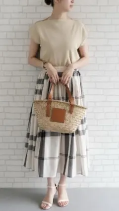 【未使用品】薄手で軽やかな着心地のチェックガーゼギャザースカート