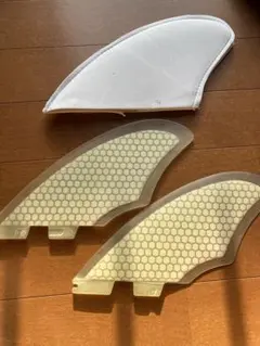サーフボードフィン 2枚セット ホワイトカバー付き