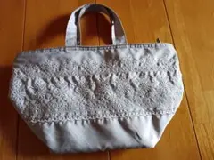 刺繍入り　グレー 　ハンドバッグファスナー付き　軽量