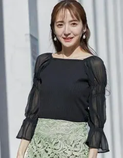 シアーシャーリングスリーブ切り替えリブカットプルオーバー　ブラック