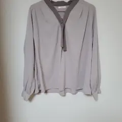 ハニーズ　ボウタイ 長袖ブラウス