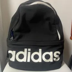 adidasリュック 黒