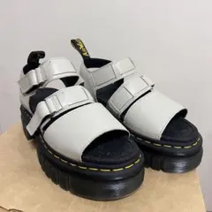 Dr.Martens KIMBER II 厚底 サンダル グレー 白 黒 24㎝ - メルカリ