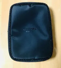 CHANEL シャネル　メイクポーチ　ノベルティ