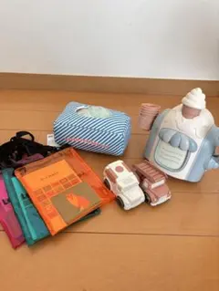3COINS 玩具セット アイスクリーム屋 おもちゃ 車 カードのサムネイル