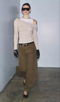 ZARAダブルレイヤー風アシンメトリーTシャツ