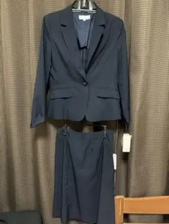 【新品】ネイビー スカートスーツ サイズ11号