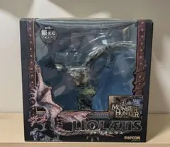 リオレウス希少種　クリエイターズモデル　フィギュア