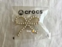 【新品・未使用・タグつき】CROCS　ジビッツ　リボン　パールボウのサムネイル