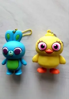 トイ・ストーリー4 キャラキーホルダー　ダッキー&バニー