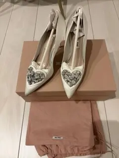 美品　MIUMIU ヒール　ホワイト　34のサムネイル