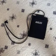 AIGLE スマホショルダーバッグ 黒のサムネイル