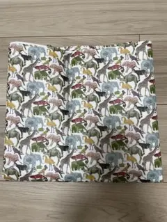 リバティ Queue for the Zoo 【帆布のラミネート】