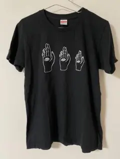 ★ユニセックス スリーハンドサイン hand sign 悪魔崇拝？ Tee M★