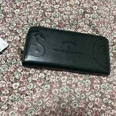 新品　スヌーピー　長財布のサムネイル