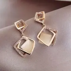 Item thumbnail for item a6b676a1-a356-4649-a025-ba1320504548