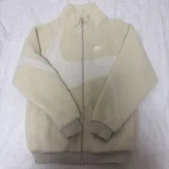 Nike Sportswear Big Swooshリバーシブルボアジャケット白