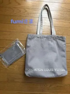 LOUIS VUITTON 美術館グレー トートバッグ ＋ポーチのサムネイル